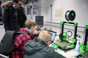 Zur technischen Ausstattung der gewerblich-technischen Schulen gehören natürlich auch 3D-Drucker.