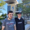 Lukas und René vor dem Madison College